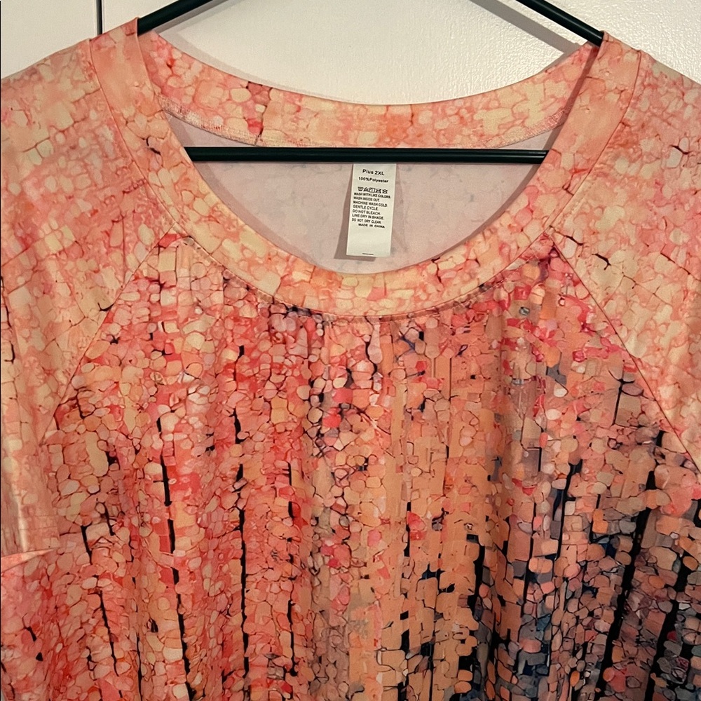 Women's Multicolor Abstract Top - Picture 5 of 6